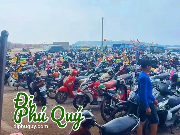 Bến tàu dịp lễ: full xe toàn tập, Đi Phú Quý