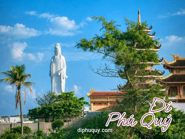 Góc này mà không bị tán cây che khuất ngôi tháp thì đẹp biết bao, Đi Phú Quý