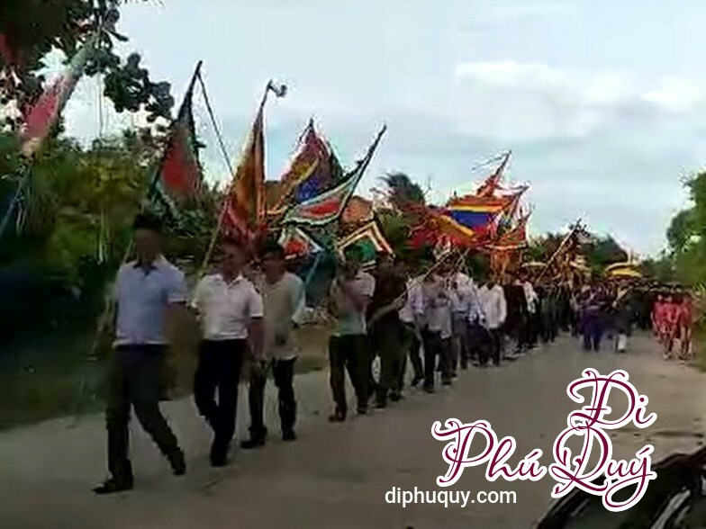 Một đám rước sắc ở Đảo Phú Quý quay hồi xưa thiệt xưa, ad mà cũng không xưa mấy,, Đi Phú Quý