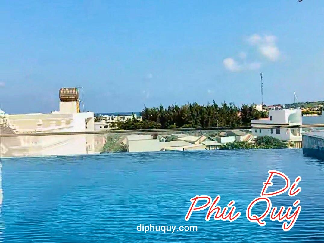 Mùa nắng nóng thế này đi Phú Quý mà có khách sạn có hồ bơi như này thì quá tuyệt, Đi Phú Quý