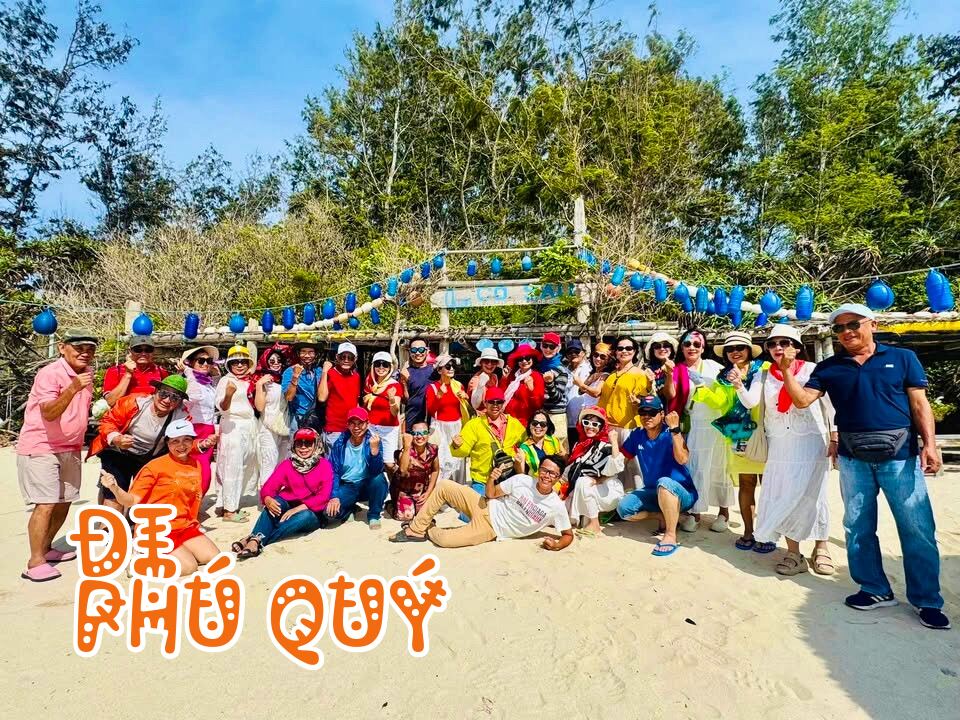Quy tắc bất di bất dịch: lớn nói nhỏ nghe, lớn đứng nhỏ ngồi, còn cháu Lợi nhỏ quá - Đi Phú Quý